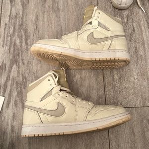 Wmns Air Jordan 1 High Zoom ‘Pearl White’
